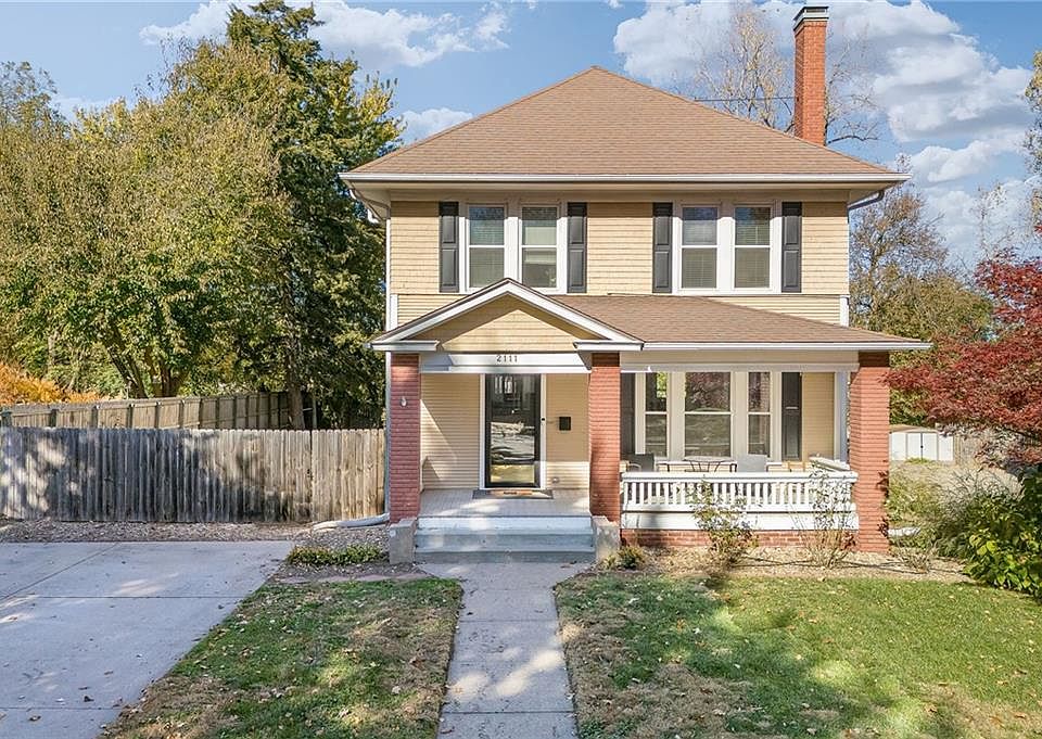 1st image of 2111 Lovers Ln