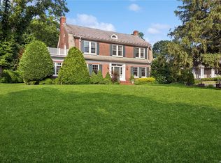 55 Crescent Rd, Port Washington, NY 11050