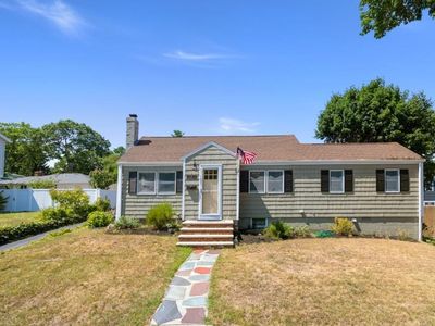 24 Ashwood Rd, Lynnfield, MA, 01940
