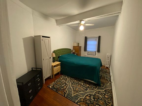 3rd image of 16 W Washington St APT 2
