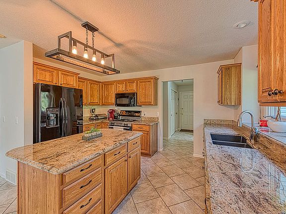 4th image of 3284 Deer Creek Dr