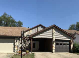 1260 E Elmwood Dr, Terre Haute, IN