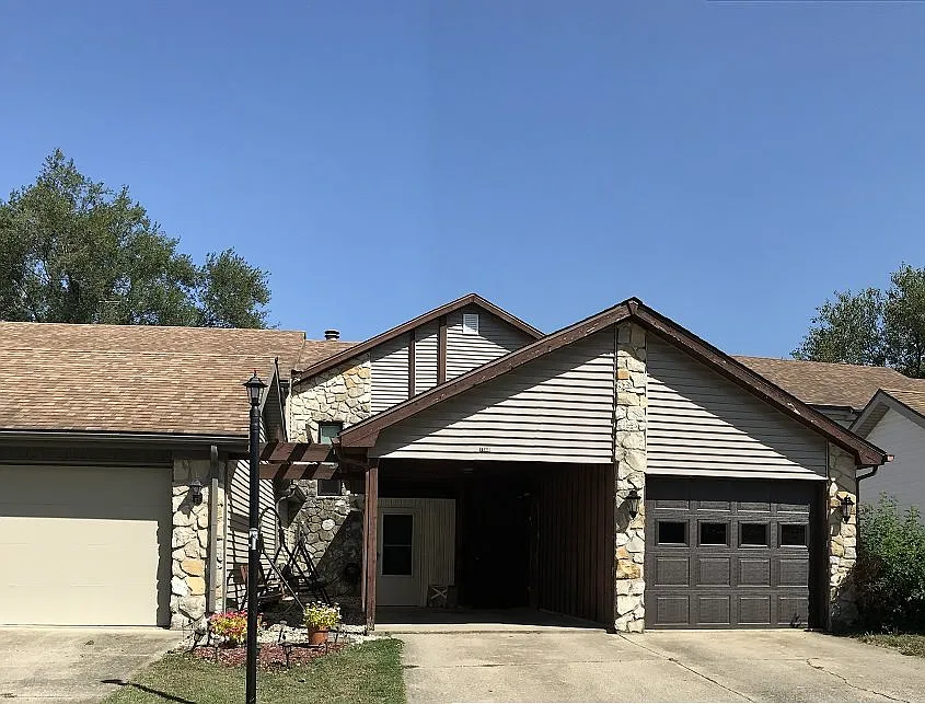 1260 E Elmwood Dr photo 1