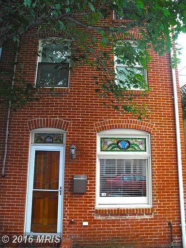 View of front of townhouse