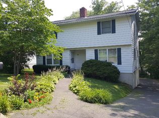 906 Irving Ave, Endicott, NY 13760