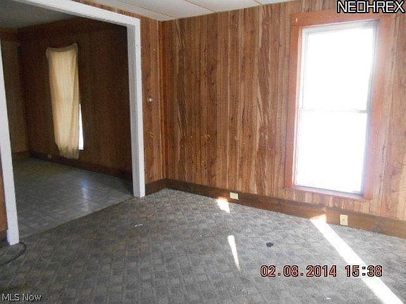 2nd image of 119 Woodlawn Ave