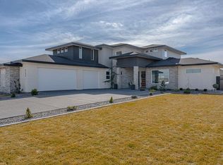 4306 S Coulee Vista Dr, Kennewick, WA 99338