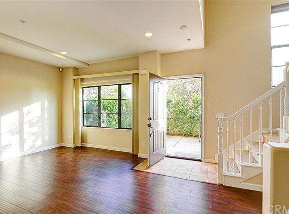 5th image of 879 Michigan Blvd Unit F