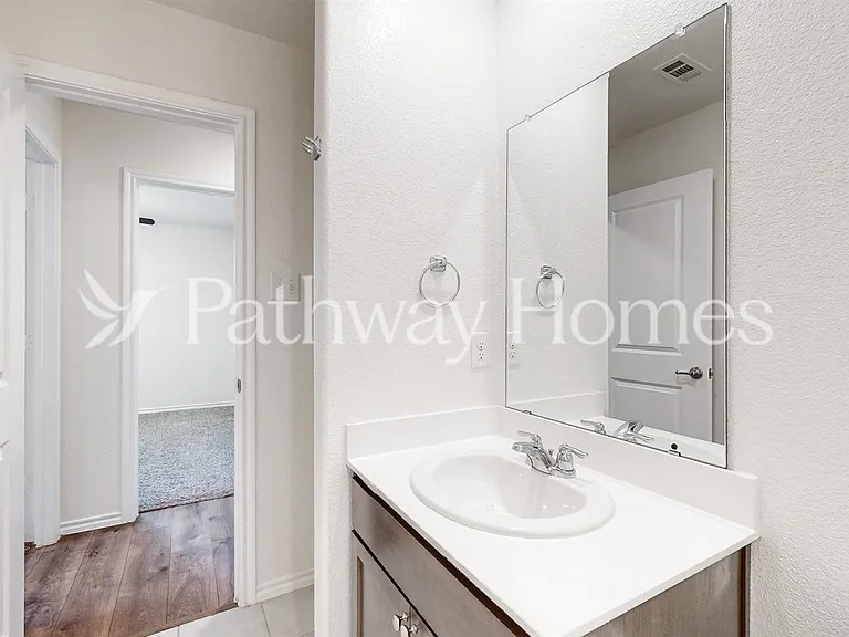 957 English Dr — Photo 16