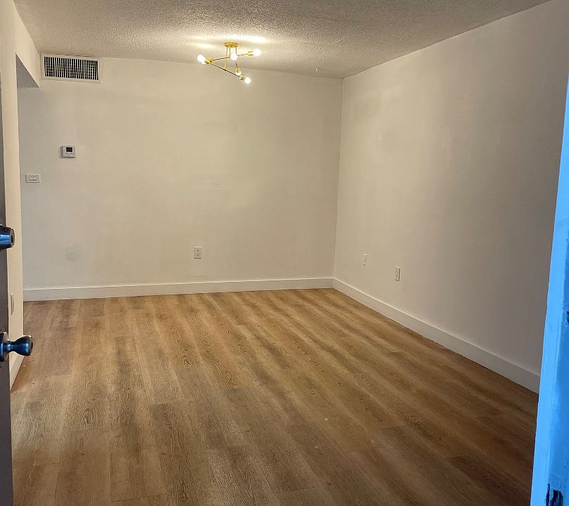 Unit Photo