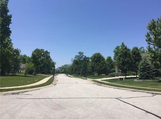 121 Summer Shade Ct, Greenfield, IN