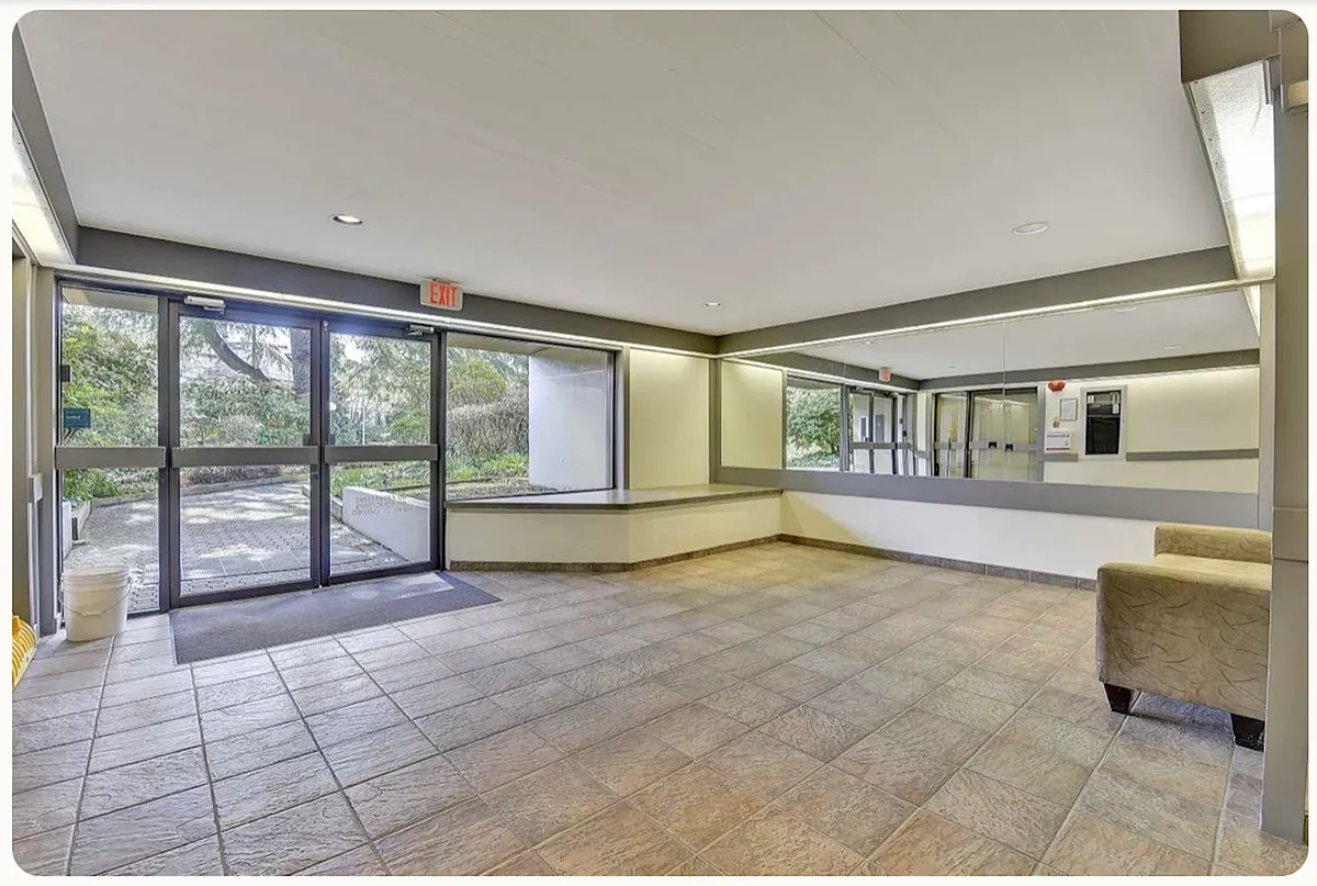 Building Photo - 7411 Minoru Blvd #206