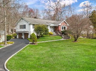 48 Lincoln Rd, Putnam Valley, NY 10579