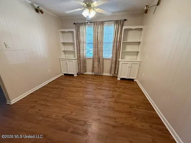 3 bed, 2.0 bath, 1400 sqft, $1,650 — Photo 3