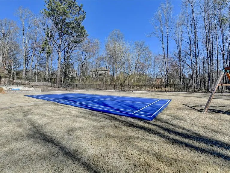 2230 Manor Creek Ct — Photo 52
