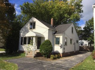 19662 Lake Rd, Rocky River, OH 44116