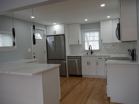 2nd image of 54 Harris Rd