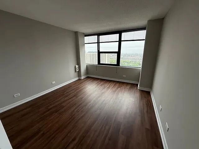 2 bed, 2.0 bath, 968 sqft, $3,205 — Photo 4