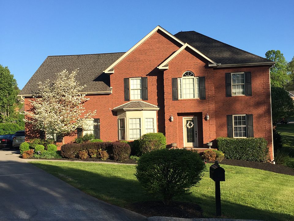 1st image of 4625 Gillcrest Dr