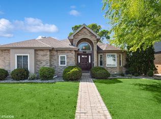 2542 S 1st Ave, North Riverside, IL 60546