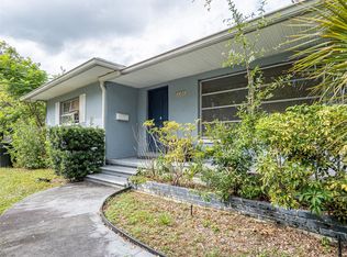 8201 Yardley Ave N, Saint Petersburg, FL 33710