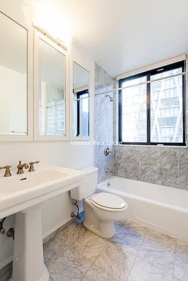Rented by Mirador Real Estate | media 12