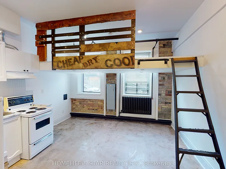 1152 Gerrard St E #203 — Photo 4