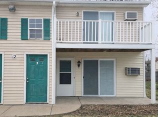 12 Sunmist Sq #L, Amherst, NY 14228