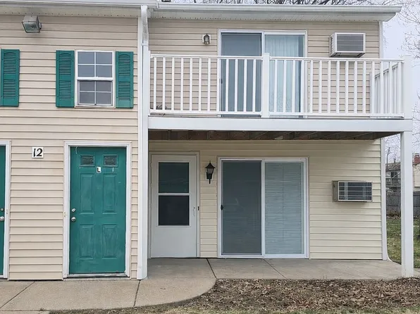 12 Sunmist Sq #L, Amherst, NY 14228