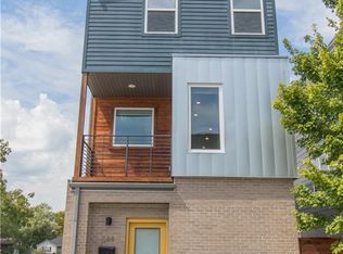 644 SW B St, Bentonville, AR 72712