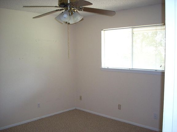 2nd image of 309 Briarwood Dr