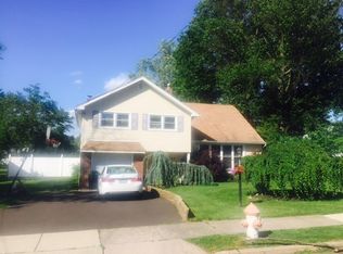 669 Cheryl Dr, Warminster, PA 18974