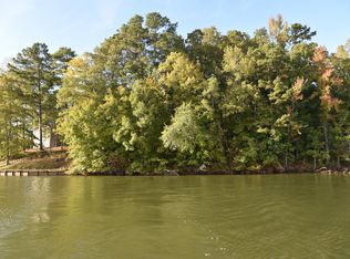 32 Lakeview Dr, Dadeville, AL 36853