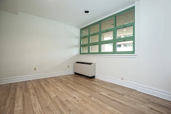 Rented by Corcoran | media 17