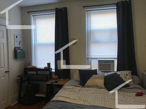 3rd image of 12 Camelot Ct #14N