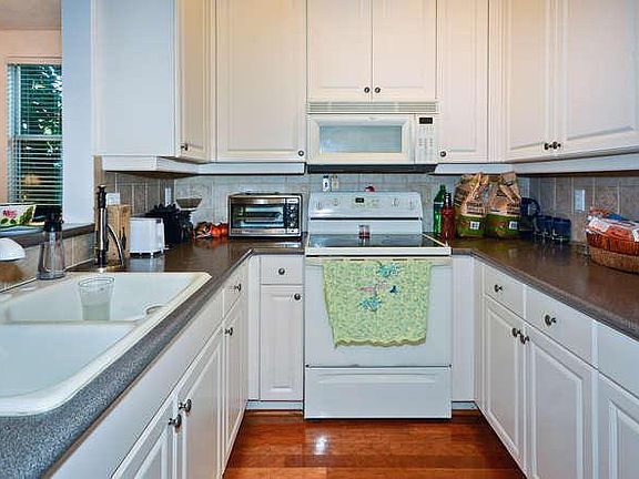 5th image of 4126 Greenway Dr