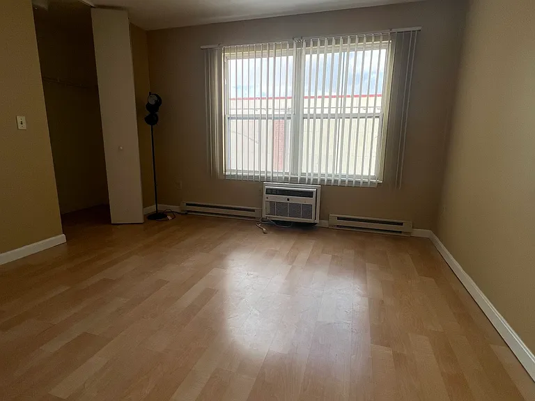 10 Liberty St #A-4 — Photo 11