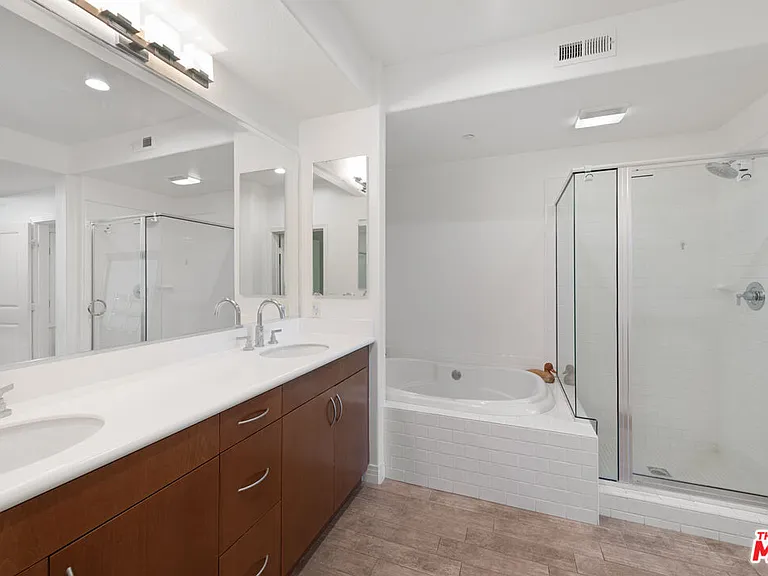 7100 Playa Vista Dr #405 — Photo 15