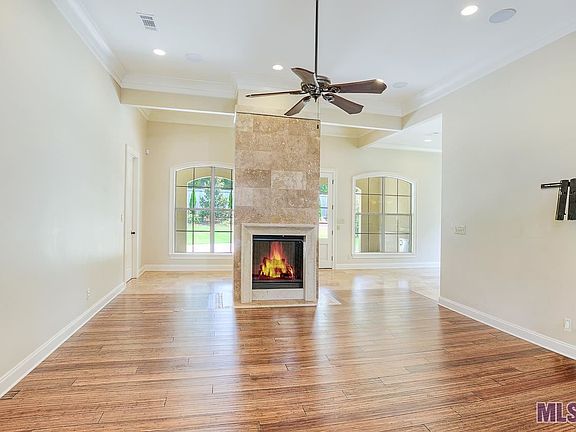 2nd image of 18180 Fountain Hill Blvd