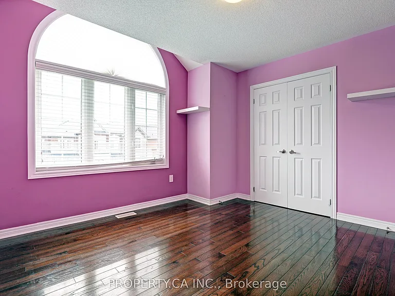 41 Spruce Pine Cres — Photo 18