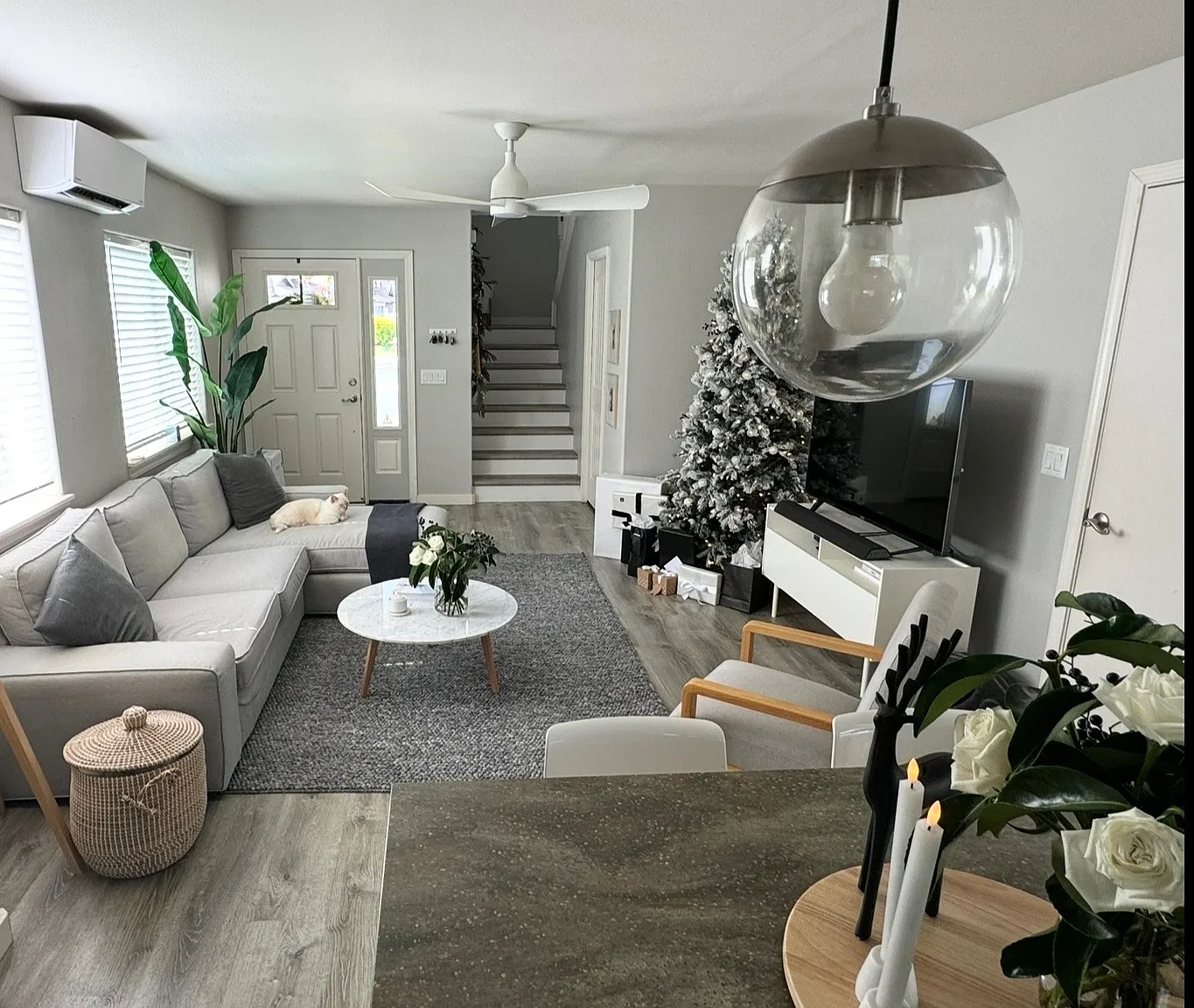 3 bed, 2.5 bath, 1361 sqft, $4,300 — Photo 3