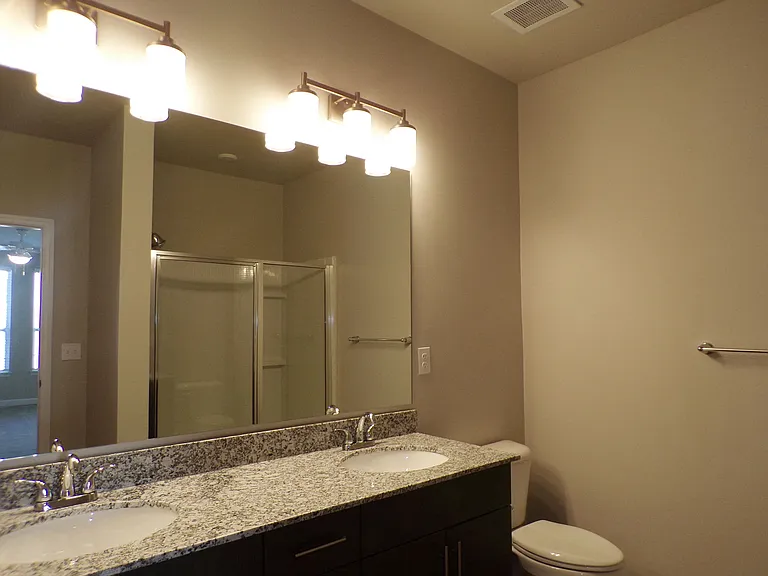Clairmont at Trinity — Photo 170