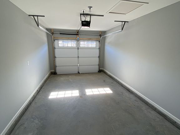 5th image of 3520 Donerail Cir #410