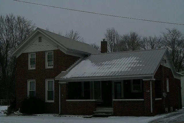429 Penn St photo 1
