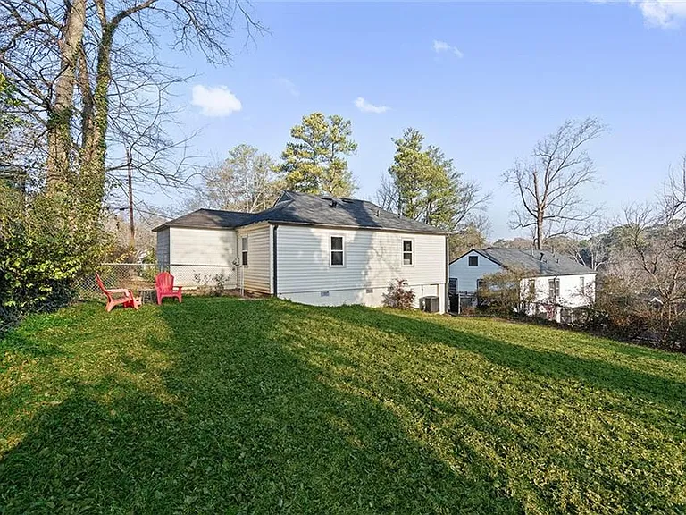3418 Louise St — Photo 21