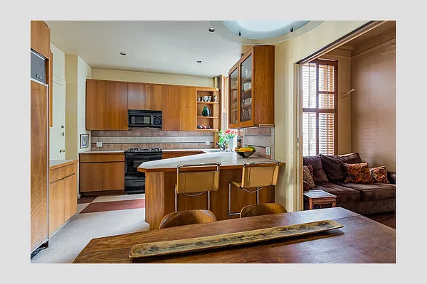 Sold by Stribling | media 4