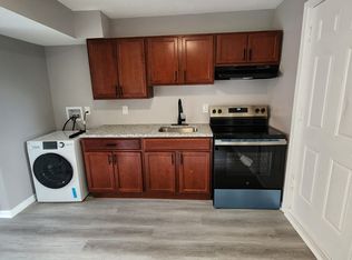 Oaks Complex, Baltimore, MD 21216