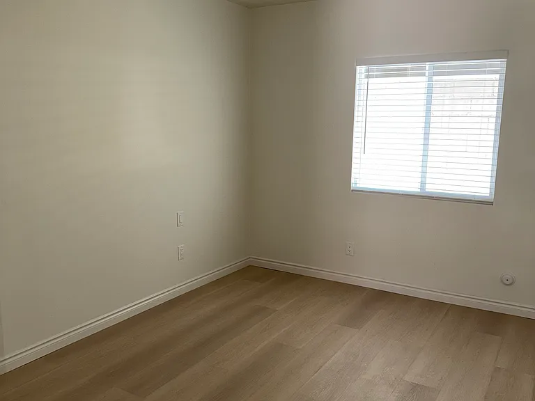 701 S Grevillea Ave #8 — Photo 8