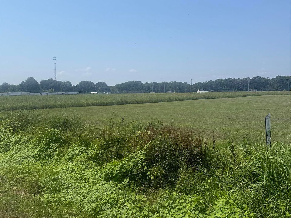 2nd image of Steed Rd