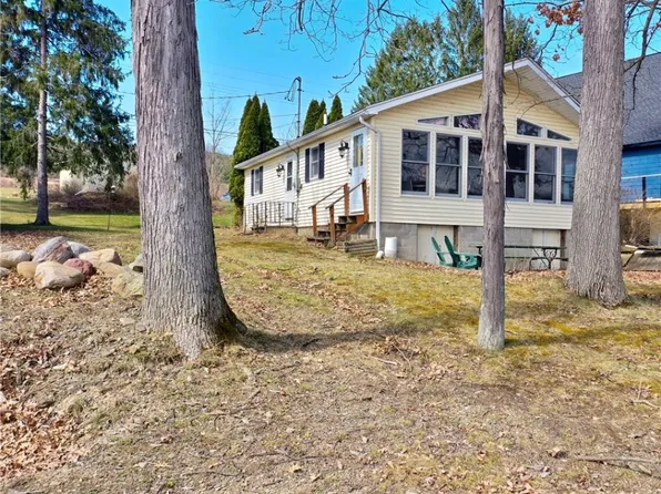 4164 Shorewood Dr, Hammondsport, NY 14840